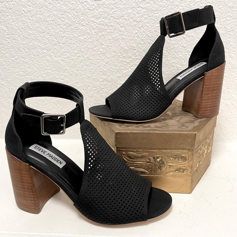 Steve Madden Sawyer Block Heel Sandals Perforated Leather Black Sz 7.5